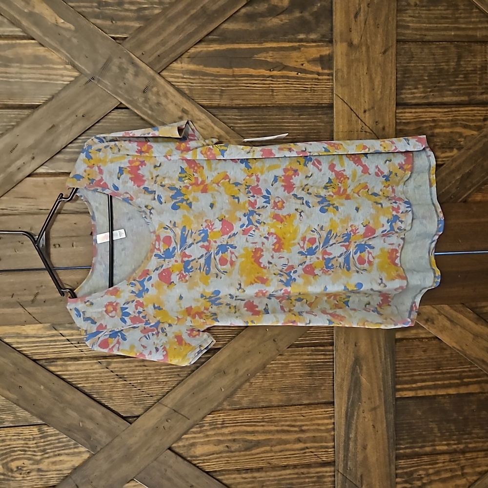 Medium LuLaRoe Classic T Heathered Gray Abstract Floral